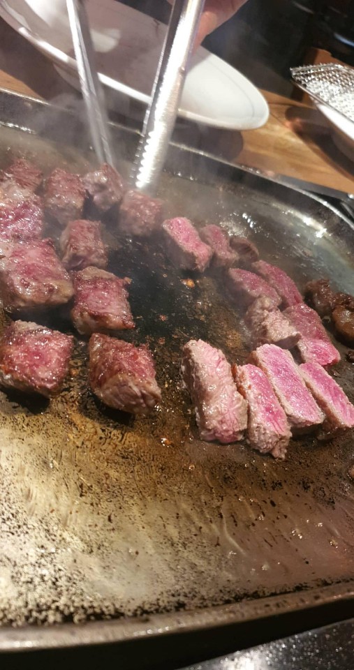 JYPETWICE's tweet photo. Photo by MOMO

#TWICE #트와이스 #TWICEFOOD https://t.co/F7bjAp6pXN