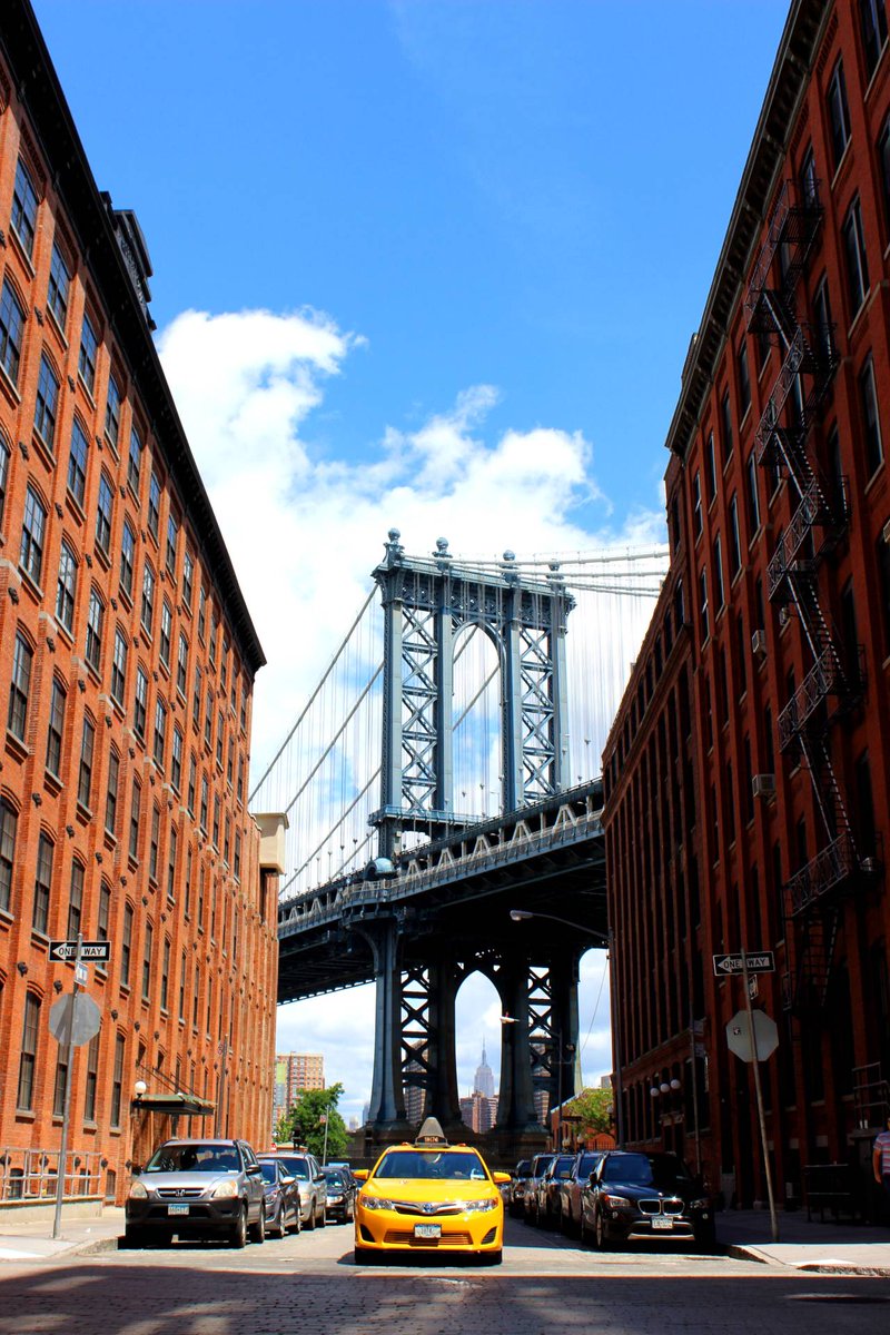 🇪🇸🎞️PELICULAS PARA VIAJAR A NEW YORK🎞️

Juanjo, Local Hero en NY, dice: "Hay tantas, tantas películas, pero algunas de mis preferidas son: 'Desayuno con diamantes' basada en el libro de Capote, 'Los Cazafantasmas', 'Taxi Driver', 'Birdman' y por supuesto 'Joker'."