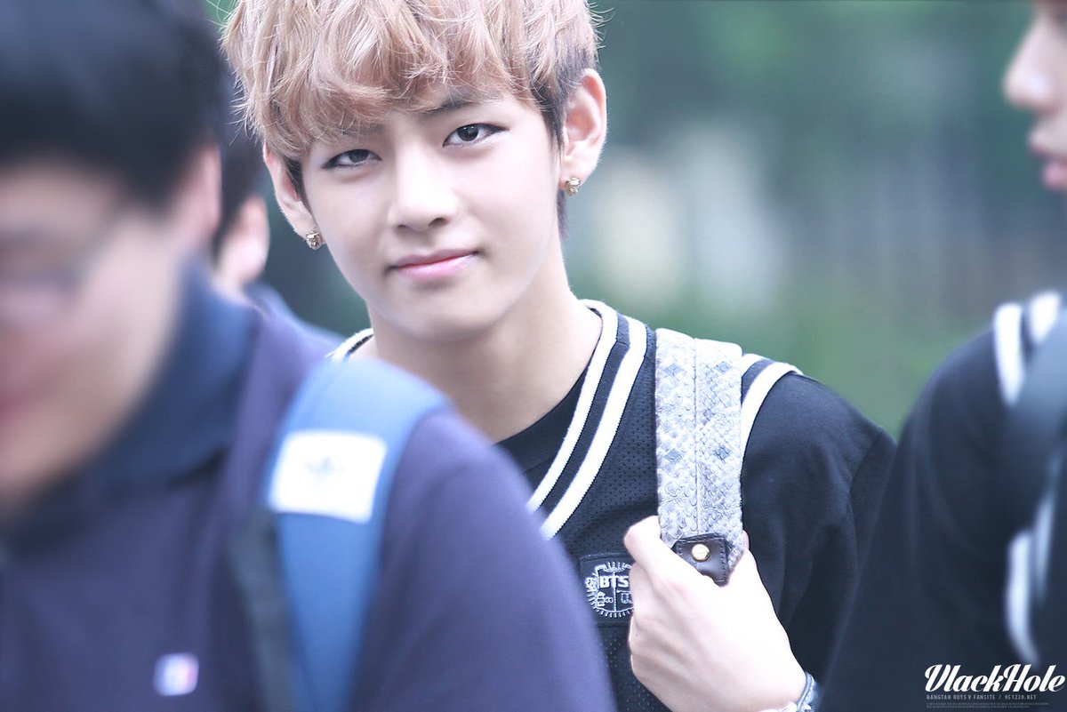 sceneryfortae's tweet photo. We heard this little guy's stage name is V. Does anyone know what is his real name? 🤔

#DebutWithBTS #2013TillForeverWithBTS @BTS_twt https://t.co/IDCoQzbrS5