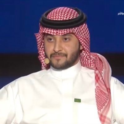 HFR_AJL's tweet photo. نبارك لابن #حفرالباطن الشاعر "محمد البندر المطيري"  @M_albandr حصوله على المركز الرابع في برنامج #شاعر_المليون_٩ 
وفوزه بمبلغ 2 مليون درهم. https://t.co/LOWCR2SxCY