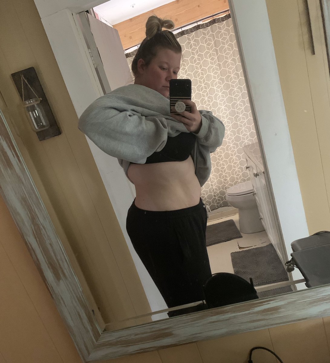 haleyhouse44's tweet photo. Just down 25 pounds and 10.5 inches. No big deal 🤪🤩 https://t.co/XWfjjCvam6