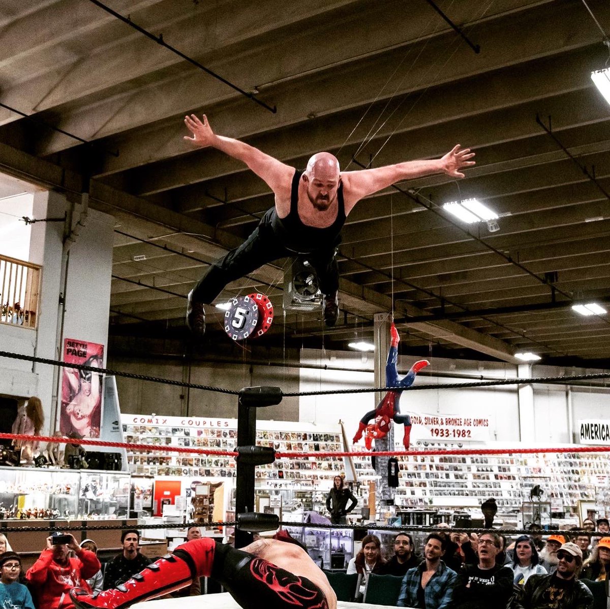 JaySynn07's tweet photo. @HAILRyzin why you gotta dodge me? #MidAirChallenge #Wrestling #MissedItByThatMuch #WWE #AEW #IBelieveICanFly #ProWrestling #Swanton https://t.co/xQUIRo3gzL