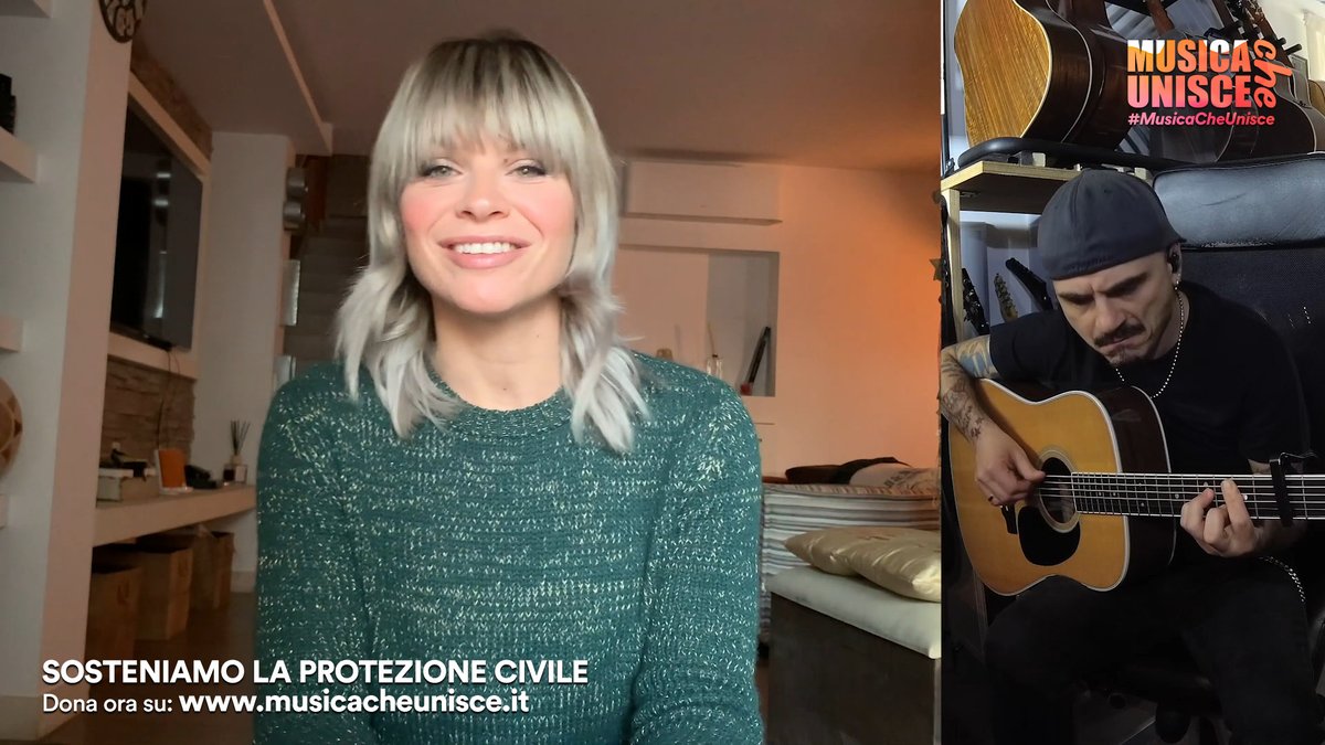 Musicacheunisce's tweet photo. Il sorriso di @AmorosoOF e la sua voce a tenerci compagnia in questa maratona di solidarietà!
#MusicaCheUnisce https://t.co/9JV9qxncpa