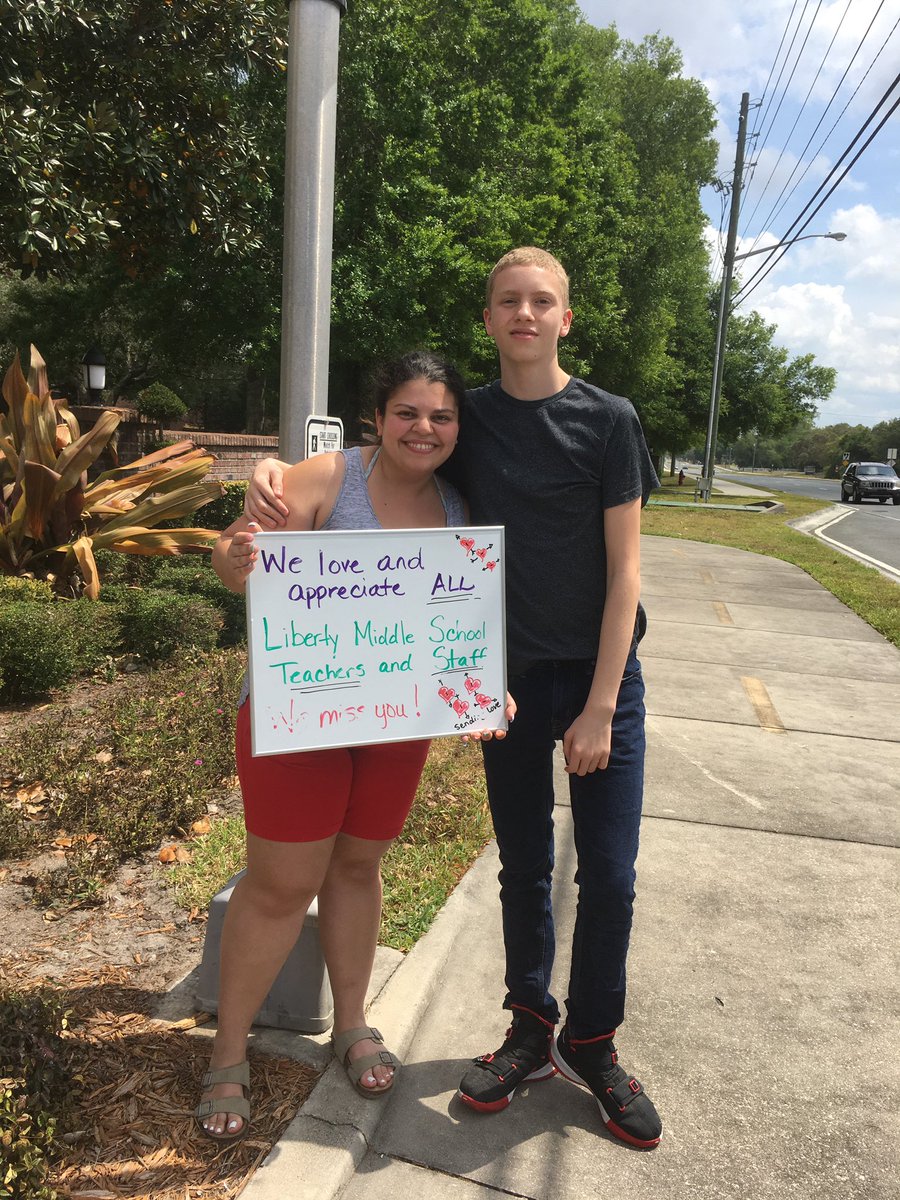 kaylapala's tweet photo. Principal Forsyth and the amazing Liberty staff couldn’t wait to say hi to some of our kids! Some of our kiddos even made signs for US!! We miss you! @LMSLibertyPride #LMSistheBest #AllMeansALL #DistancedNotIsolated https://t.co/XPeCCBaAYI