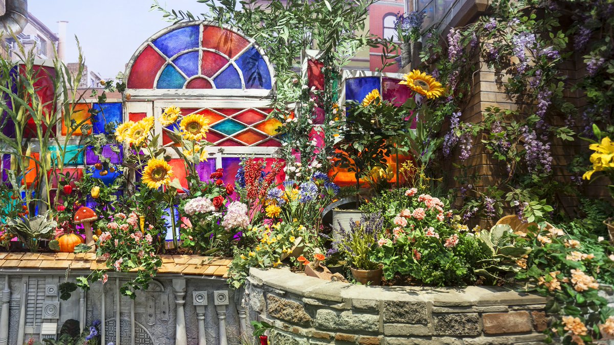 sesamestreet's tweet photo. Add some sunny days to your next video call with Sesame Street backgrounds! ☀️ https://t.co/vPd7e0K4ft