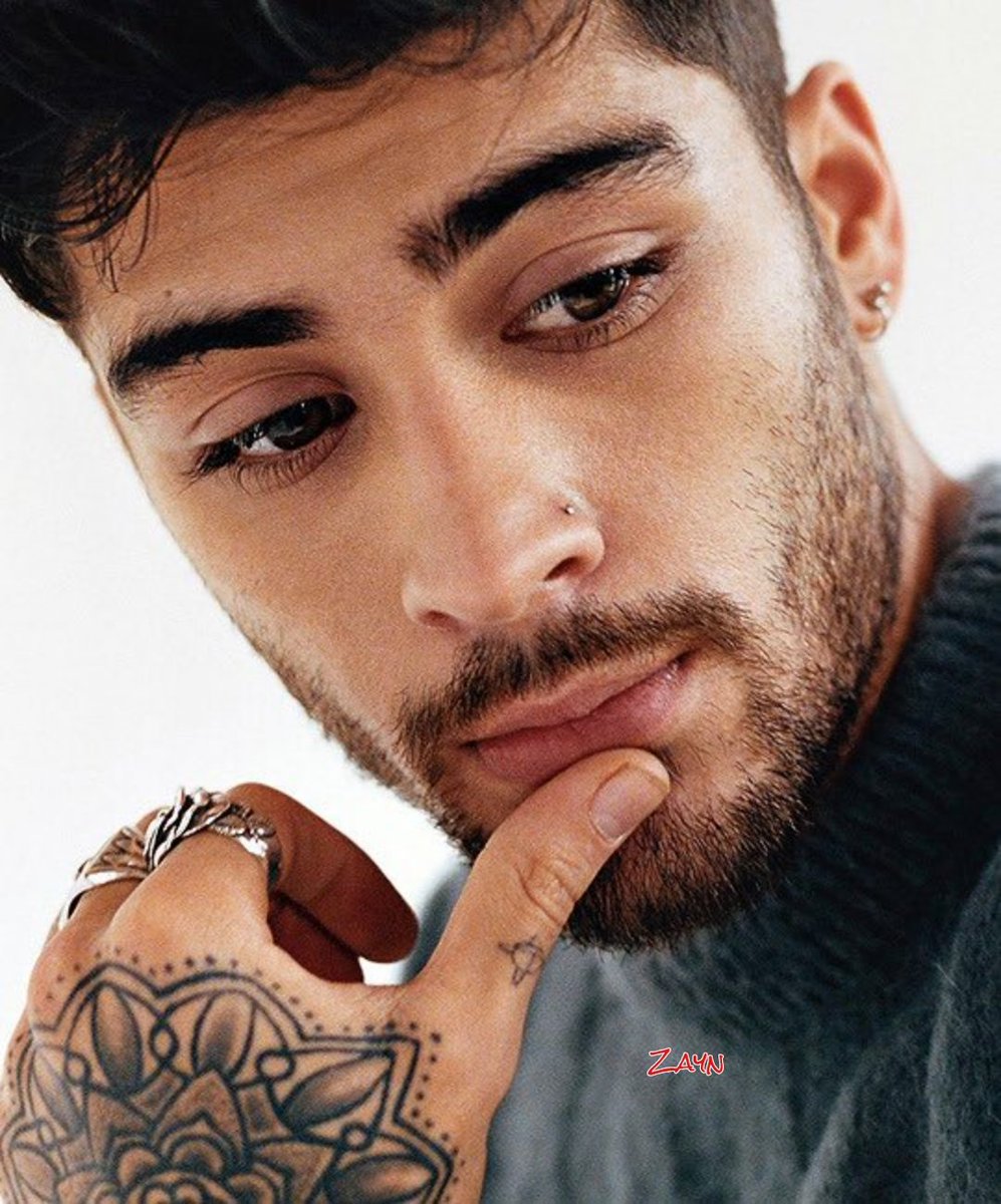 allzayngdr_'s tweet photo. they say that i‘m on a roll, maybe i just lost control. these nights keep on taking tolls, find me out here on my own, but i mend up with you home. you keep picking up the bone, still i keep colder than stone, till you blowing up my phone. https://t.co/0VDO5KdQzr