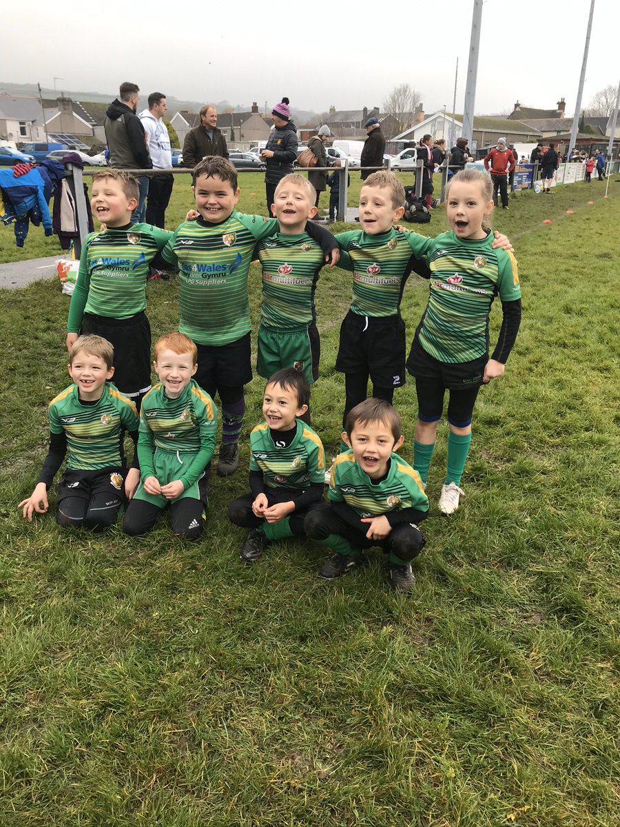 BRfcMini's tweet image. Thanks @MarioGareth for the nomination. @Saarinen1 @LBattenbough @Geraintevans13 @atlas9897  once you are nominated you have 24 hours to respond or donate £20 to a local charity. Yiu need to nominate 4 coaches and post a picture of you coaching!