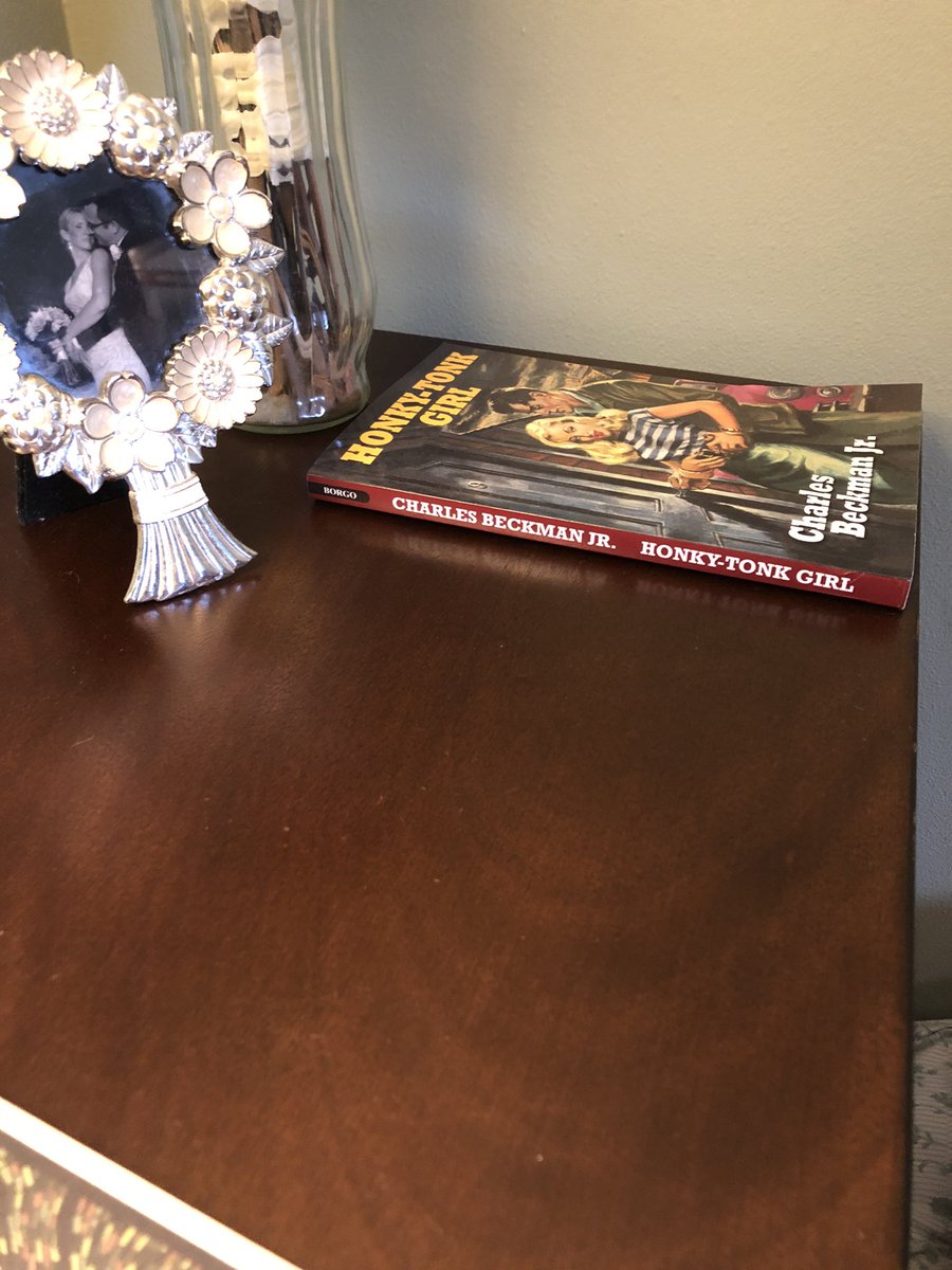MuchAdoAboutNil's tweet photo. @ron_clinton She couldn’t even make it through one mail day without me reclaiming the space!  😂🤣 https://t.co/RQPtPA8glp