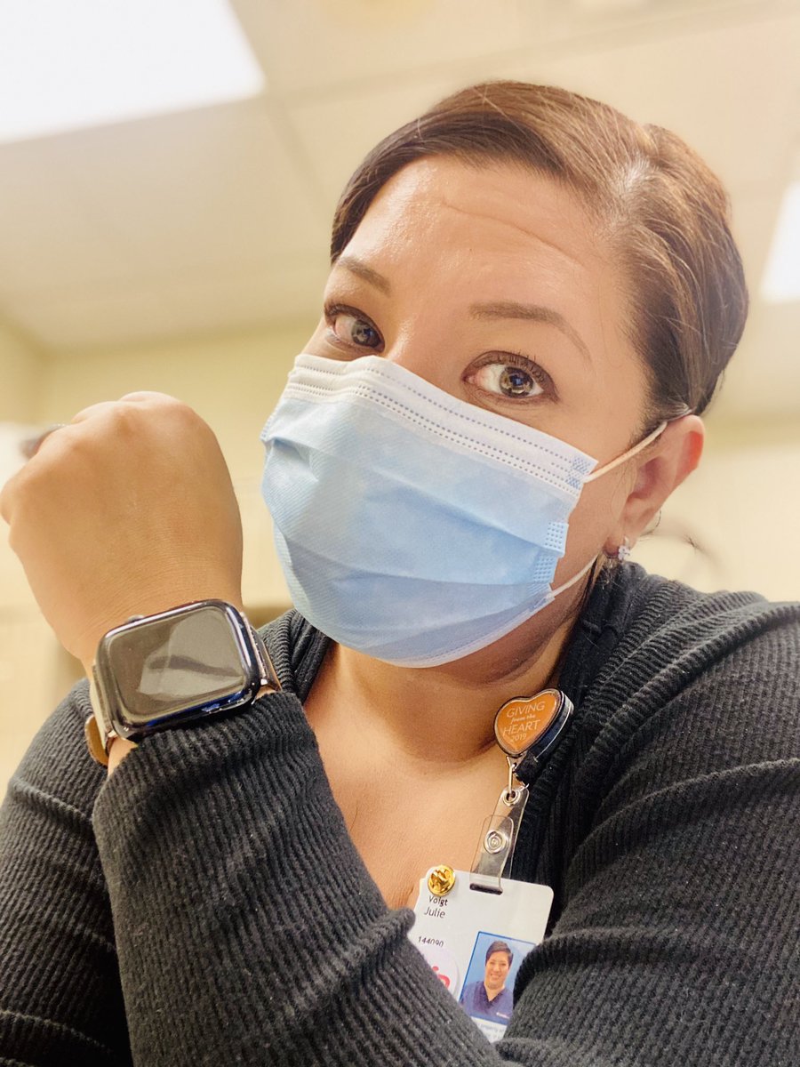 JulesForTheBlue's tweet photo. Itβs 5 oβclock somewhere...just not in ChiTown Burbs. π·π¦ #WashYourHands #HealthcareHeroes #MissingMyTweethearts #DrinksAnyone? https://t.co/Ki9tLBw114