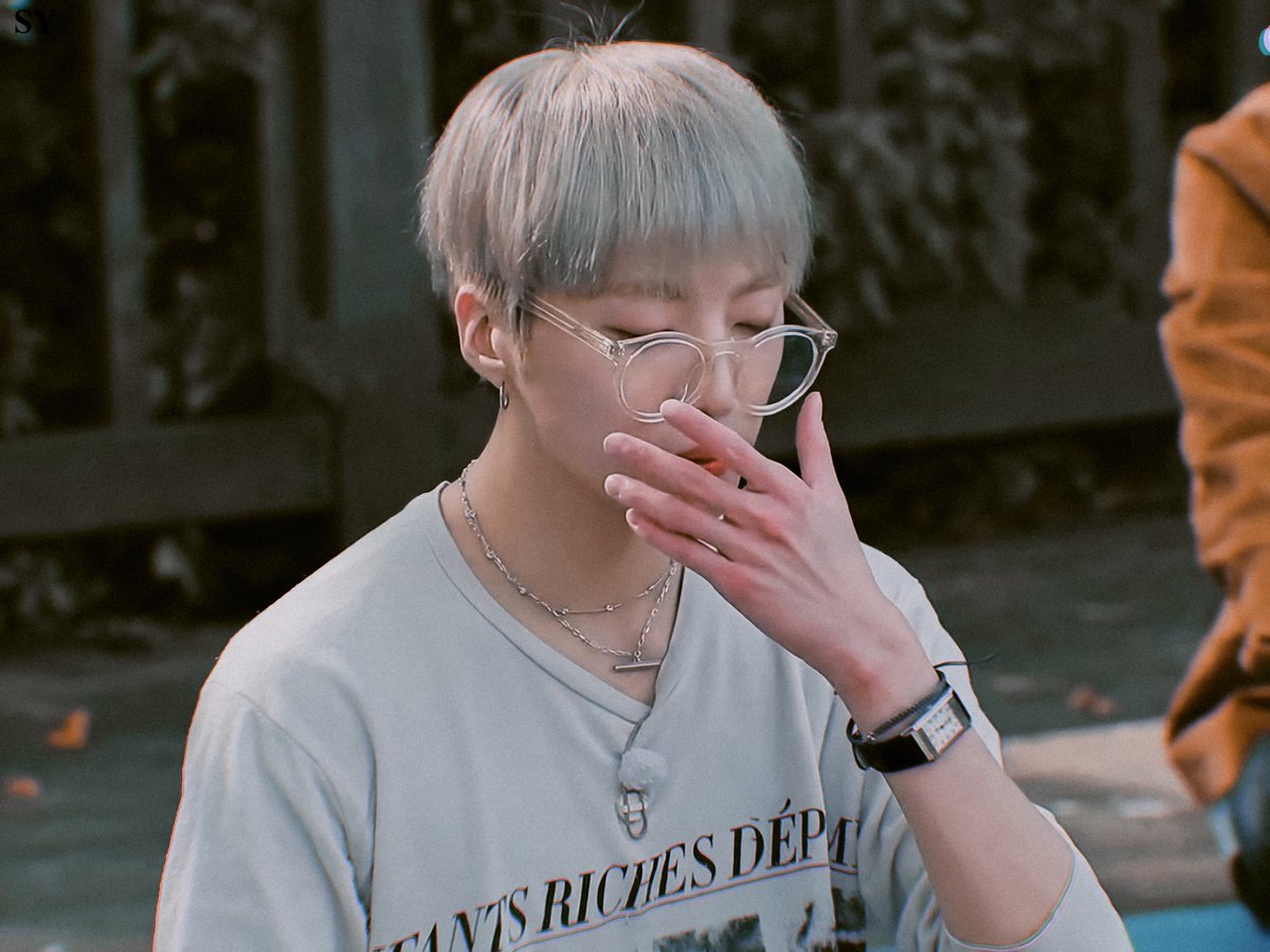 mino_mood's tweet photo. hi👋🏻🦊
#YOON #WINNER #강승윤 https://t.co/apZQfWI7MR