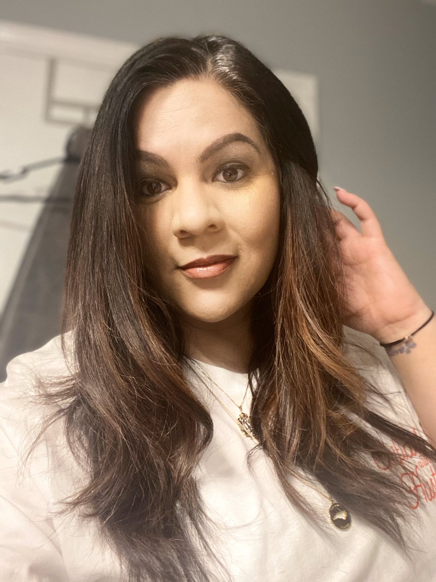 CbCristen's tweet photo. Did someone say spirit week ? Work from home white out Tuesday ! #saquarantivities #profesoraB #saallsay  @anasotox @SahsCouncil @SAHS_Patriots https://t.co/46IlD1Tt4Z