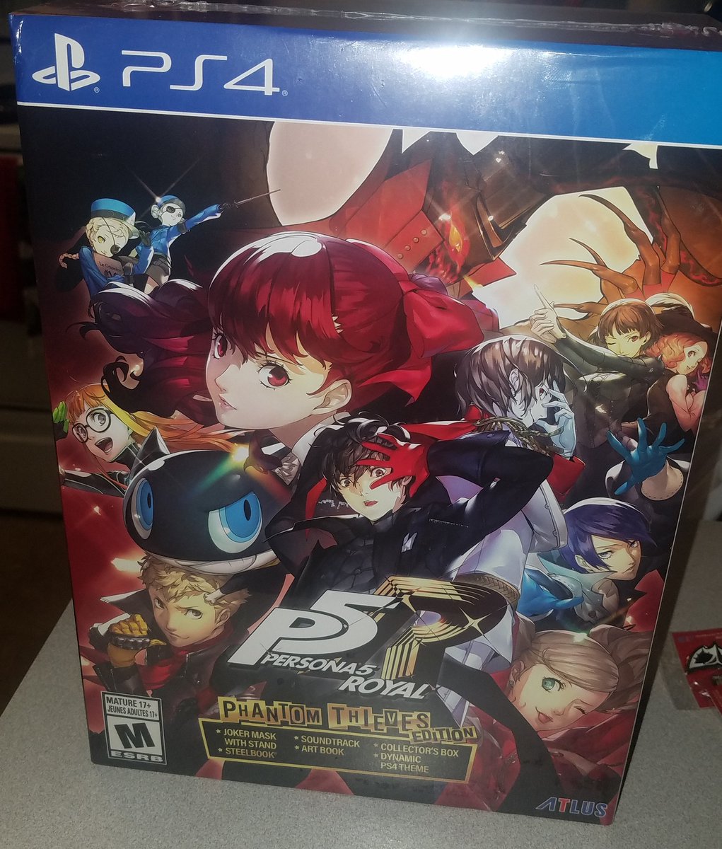 Phantom Fletch On Twitter Gamestop Actually Managed To Give Me My Copy Today I M So Happy Because I Took This Day Off Just To Play Royal Again But In English This Time