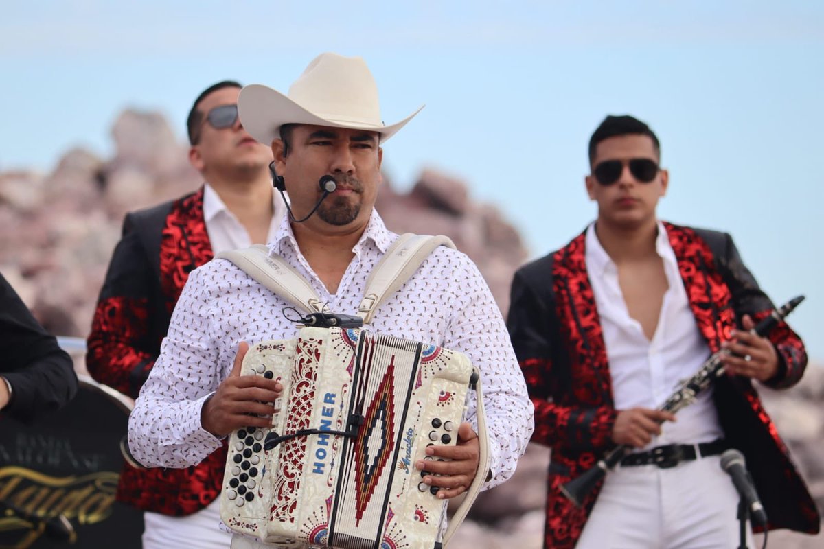 loselementos3's tweet photo. Buen día, ya casi tenemos estreno... Viernes 03-04-20🎬🎶📲 #LosElementosDeCuliacan #JGMusic https://t.co/yeoRJHk00K