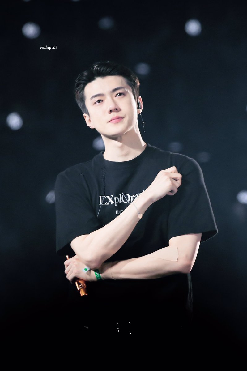 EndupKAI's tweet photo. 세훈... 우는게 왜그렇게... 이쁘세훈 🥺 ?
#세훈 #SEHUN #吴世勋 
@weareoneEXO https://t.co/prN1NqBvex