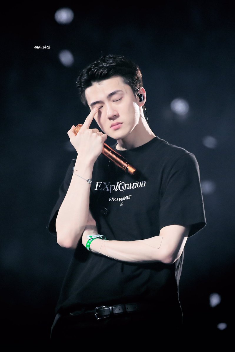 EndupKAI's tweet photo. 세훈... 우는게 왜그렇게... 이쁘세훈 🥺 ?
#세훈 #SEHUN #吴世勋 
@weareoneEXO https://t.co/prN1NqBvex