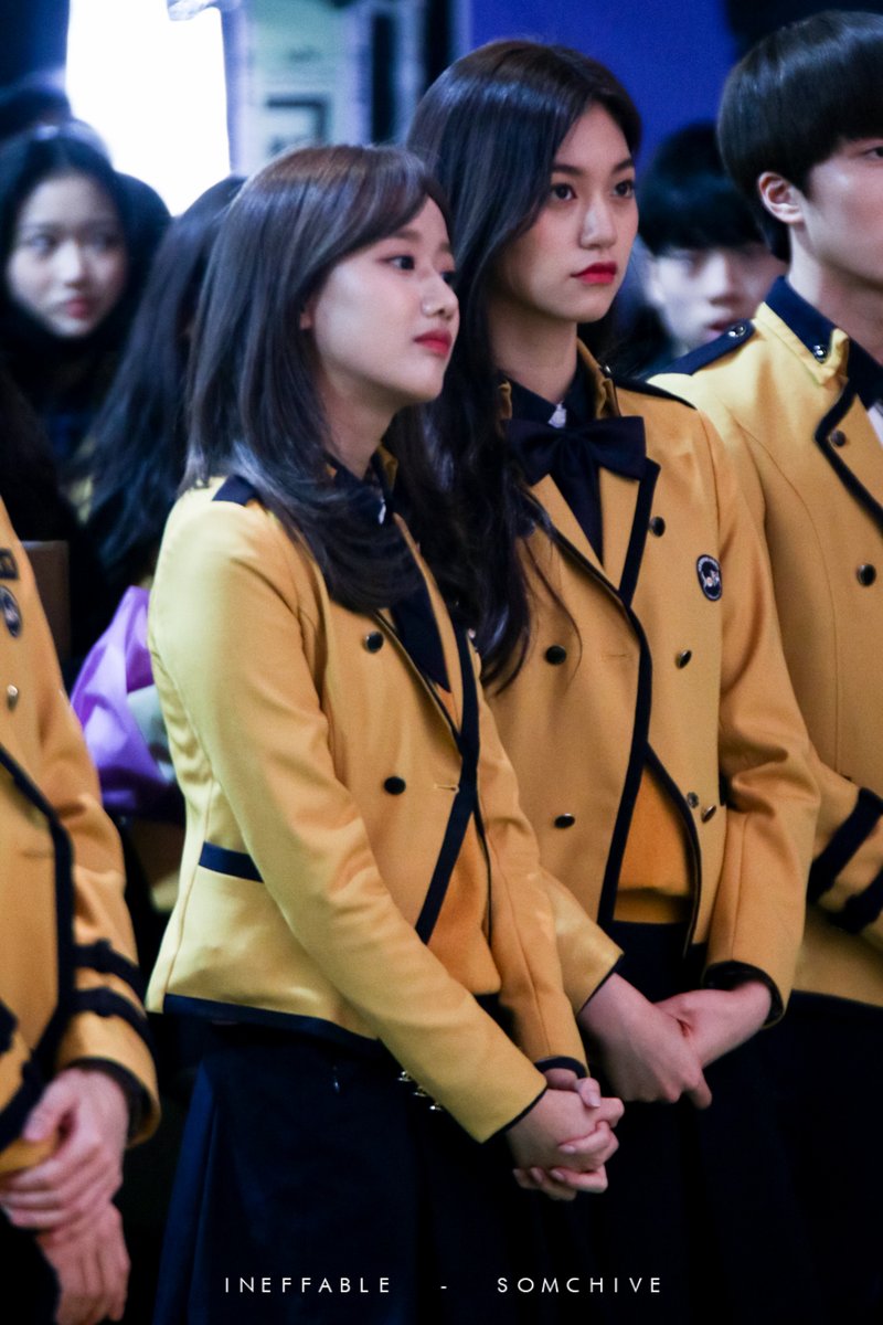somchive's tweet photo. 나은이 도연이 너무 예뻐ㅠㅠㅠ언니가 많이 쥬아한다ㅜㅜ😊💕
#박지훈 #ParkJihoon 
#에이프릴 #나은 #April #Naeun 
#위키미키 #도연 #WekiMeki #Doyeon https://t.co/4jFNFrhdGz
