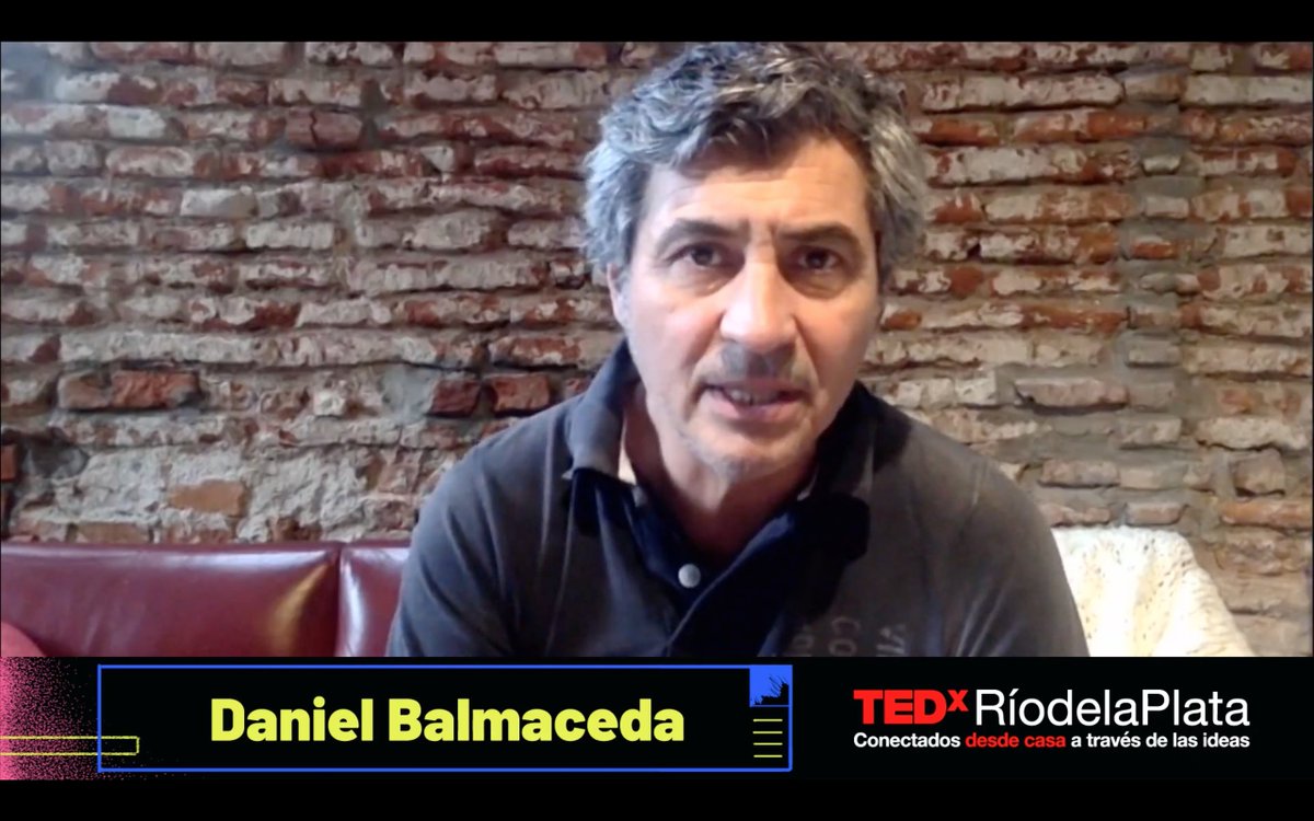 TEDxRdelaP's tweet photo. Comenzó la charla de @d_balmaceda quien hace un repaso por los hechos del pasado para entender el presente y aventurar de qué manera se contará la historia del coronavirus en el futuro #TEDxRP https://t.co/0ti6kOpFhh