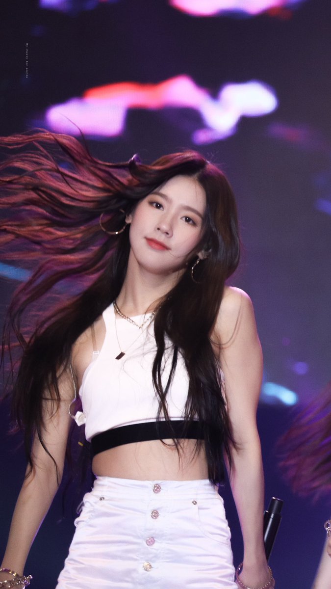 mycherry_ssj's tweet photo. 만우절 기념 조공주 💕

#미연 #MIYEON #아이들 #여자아이들 #GIDLE #G_I_DLE https://t.co/zInG2lOk5e