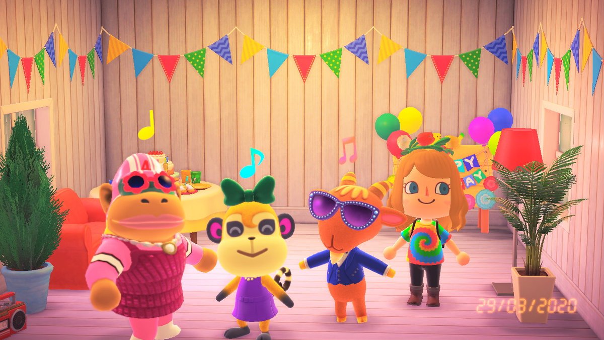 Charlinov_'s tweet photo. How I celebrated my birthday this year #AnimalCrossing #ACNH #NintendoSwitch https://t.co/XO3rjXdABx