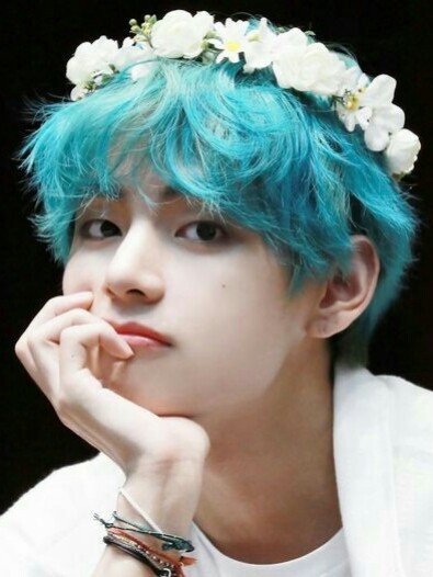 debut taehyung vs now; a devastating thread