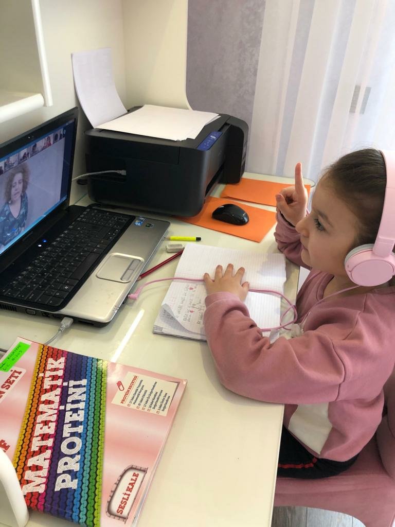 bilnetdenizli's tweet photo. Bilnet Okulları okulu eve taşıdı. Tüm öğretmen, veli ve öğrencilerimize sonsuz teşekkürler...
#BilnetOkulları #BilnetDenizli #EvdeKal #HayatEveSigar https://t.co/99ltoIBZuu