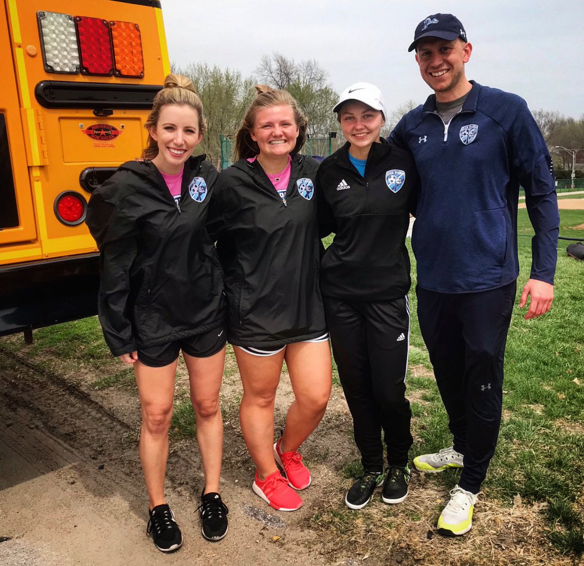 stevierenee15's tweet photo. Today is #thankfultuesday at @Northmen_OPHS and I am beyond thankful for the @Northmen_Soccer coaching staff and my wonderful teammates 💙 #queensofthenorth + Pearce https://t.co/bpHPBYTHrj