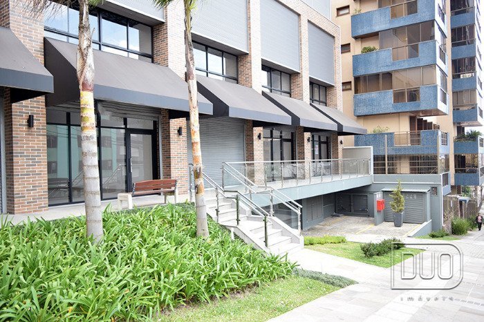 duoimoveis's tweet photo. Excelente loja térrea para o seu negócio no Centro. O Comercial Reserva do Parque é o local certo, com localização em frente ao Clube Juvenil, 6,59m de pé direito e 2 vagas de garagem fechada.

💰 R$ 1.208.124 - Venda https://t.co/SfhayNx8ws