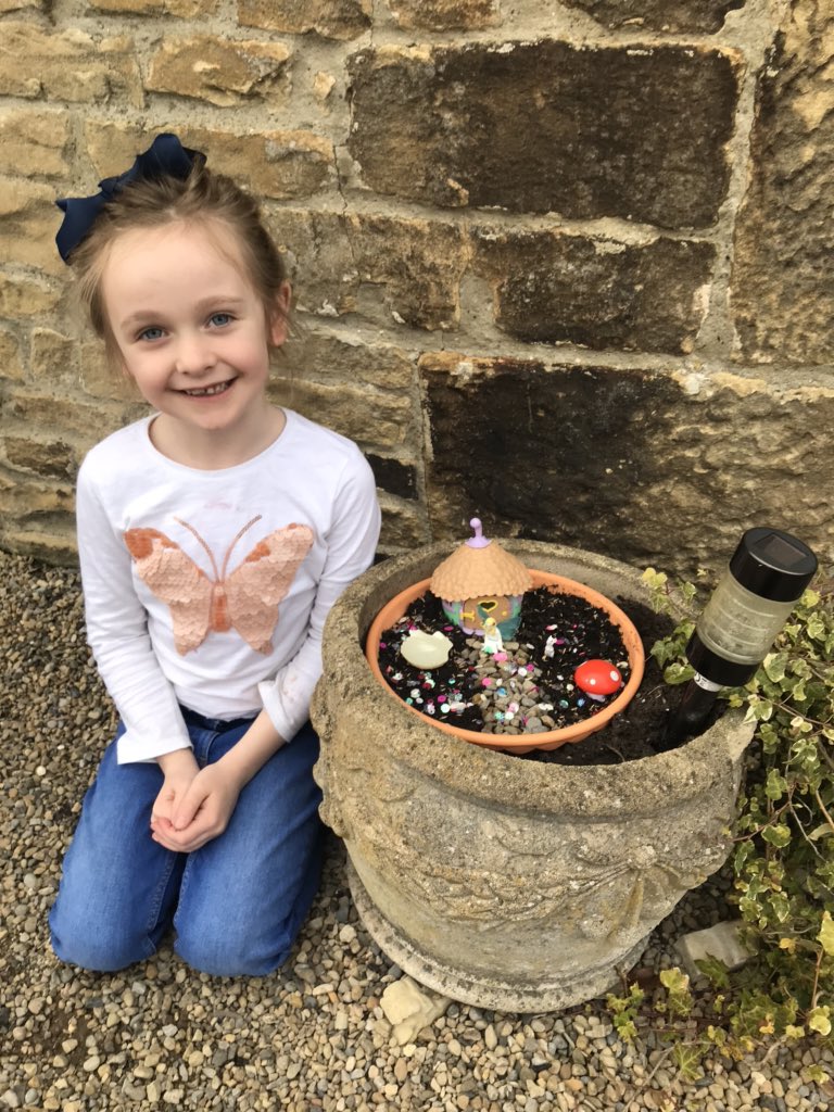 SarahLoganAva's tweet photo. A wanted to create some magic in making her fairy garden 🧚🏻 @LanchesterEP https://t.co/33qkgiAKot
