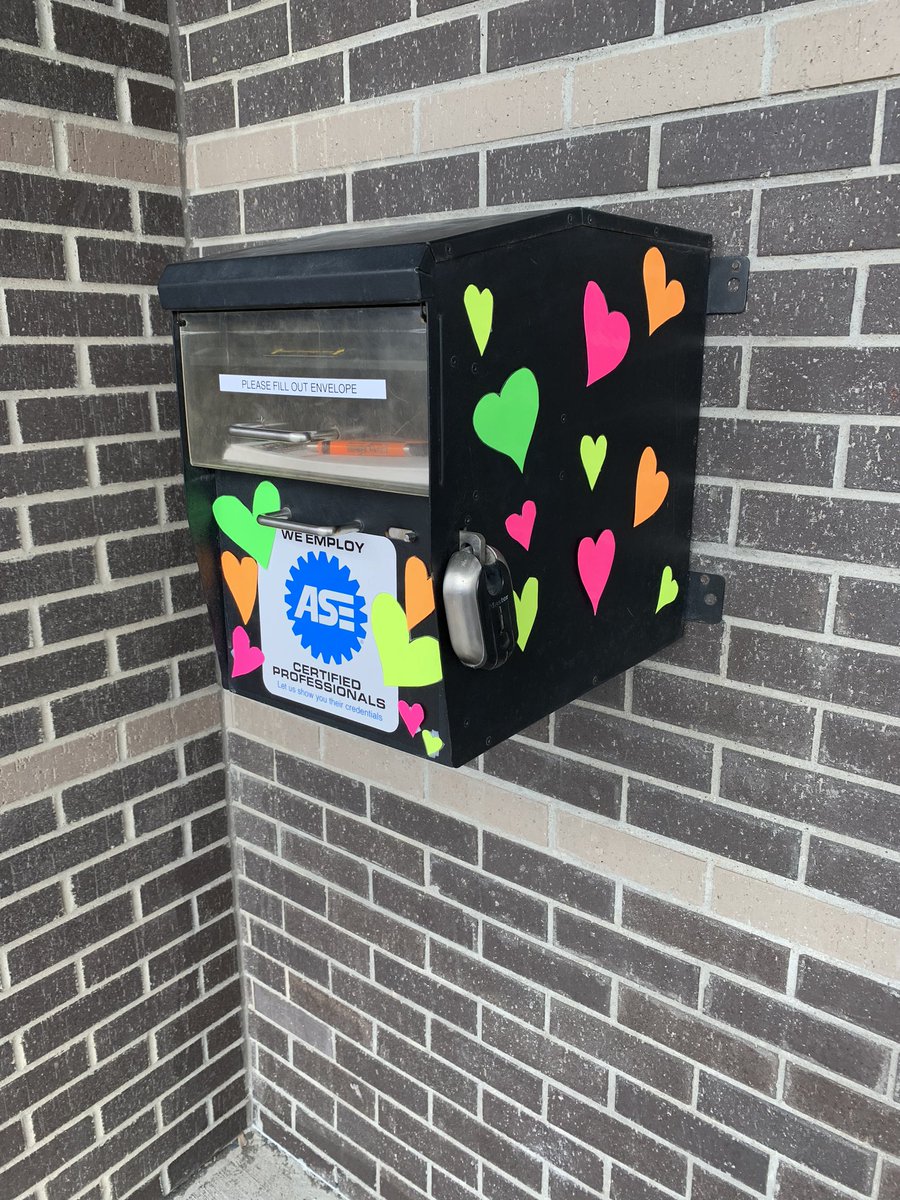 Drop your keys off and feel the love 💕 

We are open and ready to service your vehicle! 

#MattsAutoFM #WorldofHearts #WorldofHeartsND