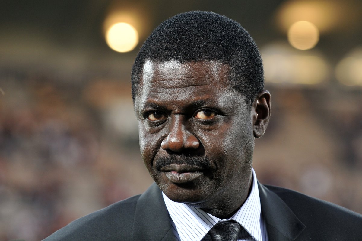L'Olympique de Marseille tient à apporter tout son soutien à son ancien président Pape Diouf touché par le #Covid19 🙏💙