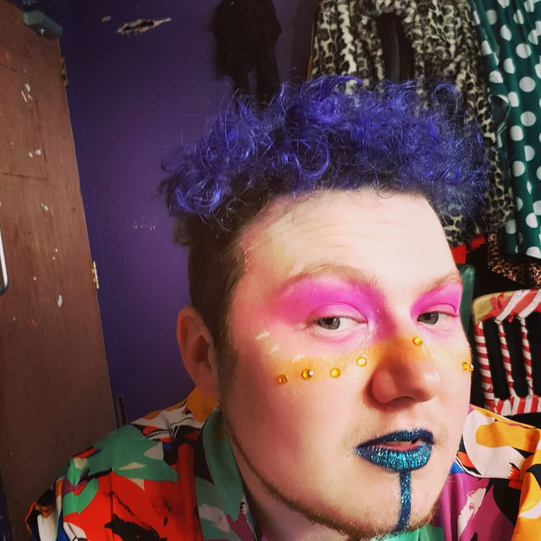 Chaotic_Queer's tweet photo. Happy #TransDayOfVisibility The past year has been almost as big as the last. I started burlesque which has been terrifying and amazing!
I want to send love to those who can't come out, or those who feel now isn't the right time. Your time will come  ❤
#TDOV #TransIsBeautiful https://t.co/aK4tfzf31D
