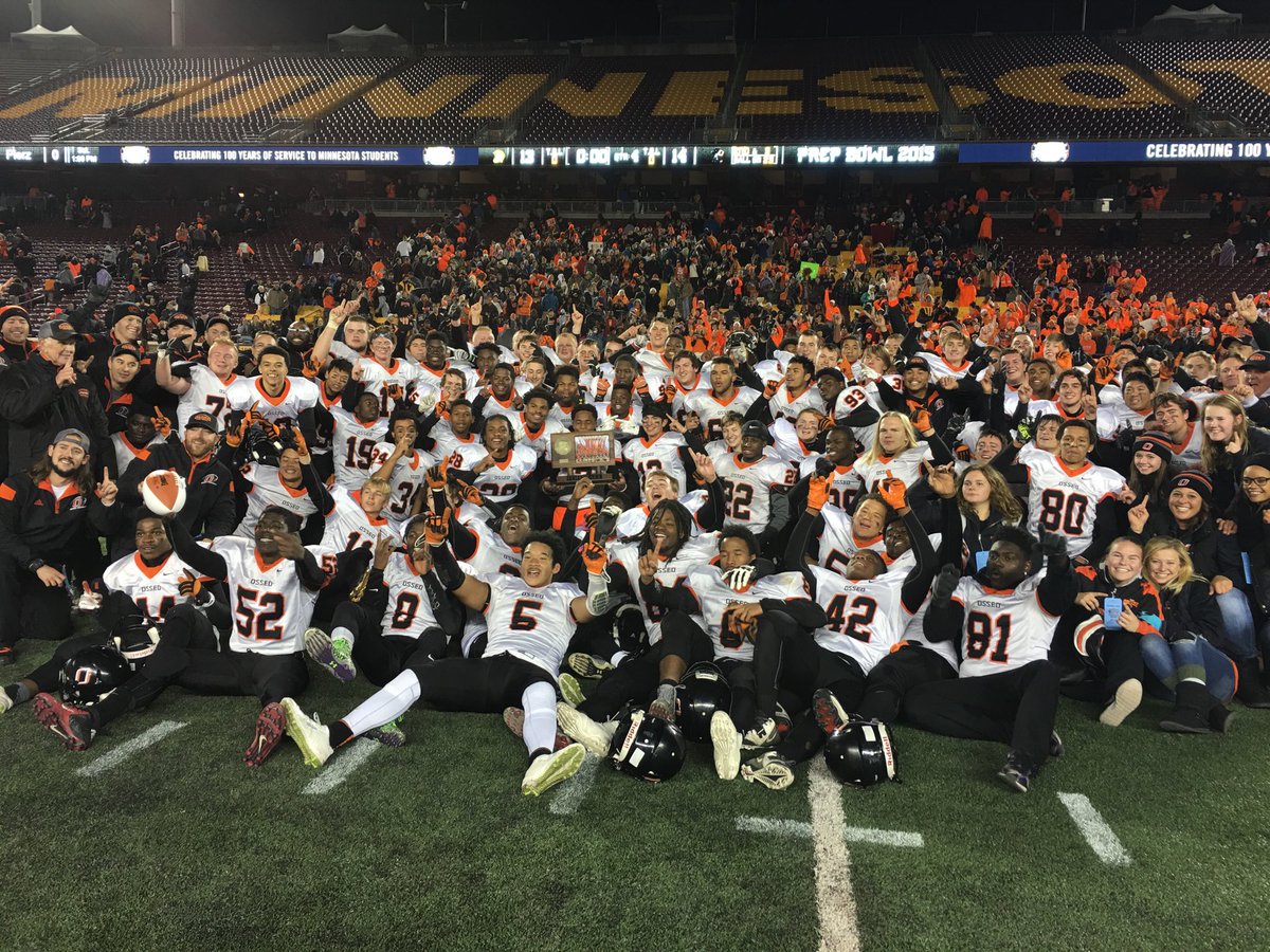 OSHorioles's tweet photo. Today’s throwback...2015 Football State Championship #WeAreOsseo https://t.co/zCxMKH00sR