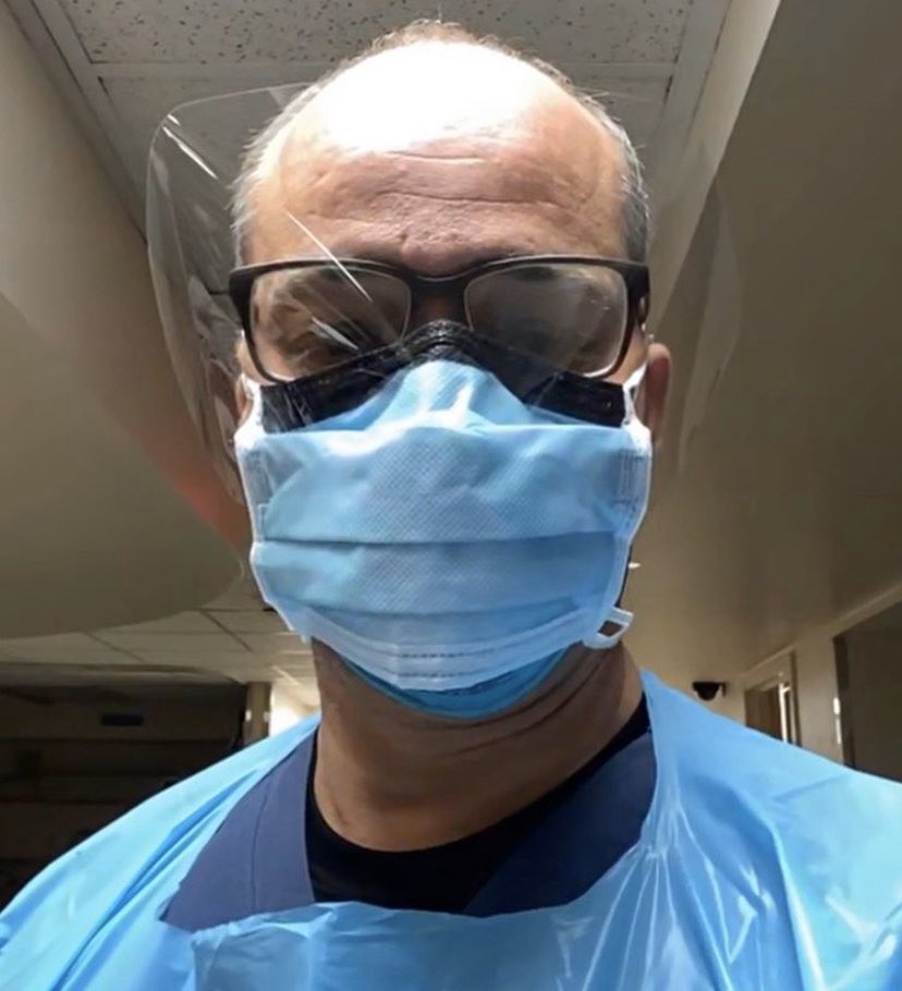 LennyKravitz's tweet photo. (1/2) This is my friend Dr. Farcy and his emergency medical team who are on the front line in Miami. I had the pleasure of speaking with them on FaceTime yesterday. These heroes and all medical workers around the world cannot be praised enough! https://t.co/TSBorAfGja