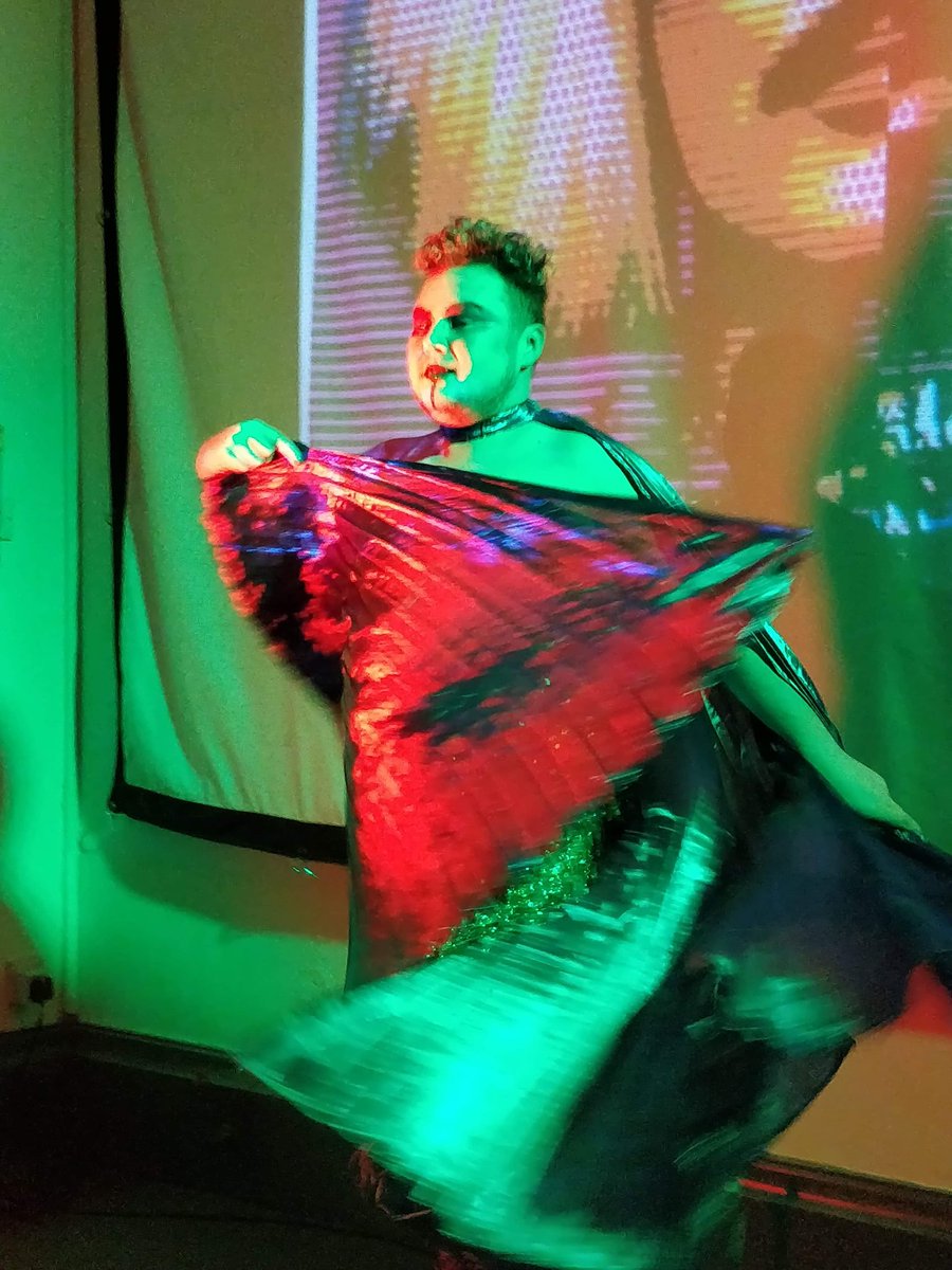 Chaotic_Queer's tweet photo. Happy #TransDayOfVisibility The past year has been almost as big as the last. I started burlesque which has been terrifying and amazing!
I want to send love to those who can't come out, or those who feel now isn't the right time. Your time will come  ❤
#TDOV #TransIsBeautiful https://t.co/aK4tfzf31D