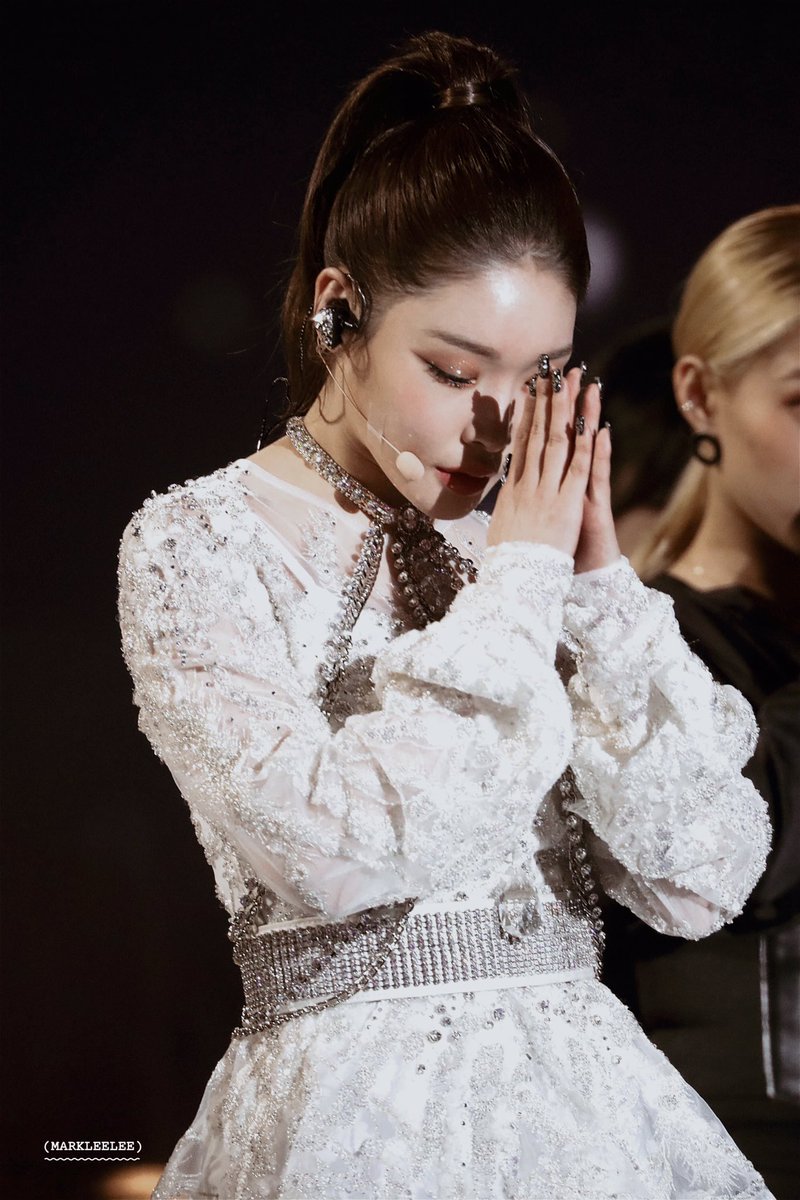 MARKLEELEE_NCT's tweet photo. 👼

#청하 #김청하 #CHUNGHA https://t.co/CrdNzNrDzi