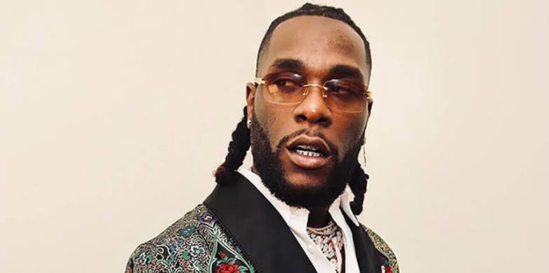 Now let's start the fucking challenge.✊
Likes for reekado 
Retweet for burna.