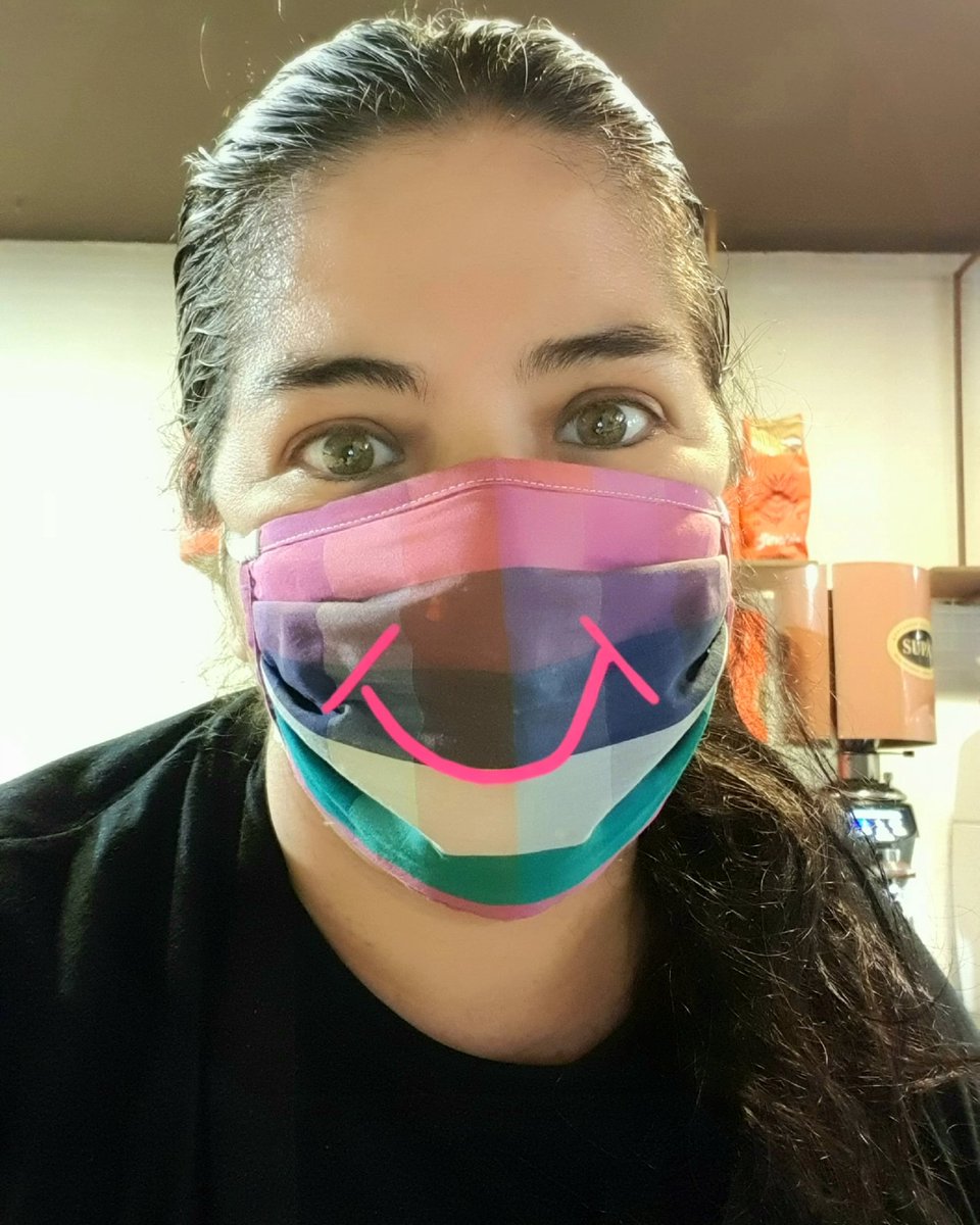 Leticialopez7's tweet photo. Una sonrisa es capaz de derribar fronteras, unir naciones y crear valentías que espanten miedos.
@psfcwb lleva más de 25 años haciendo sonreír los rostros más sombríos.
📢Regalémosle hoy la nuestra y creemos una pandemia de esperanza💚🤡 
#SonrisaVirus
@AlejandroSanz 
@LFdCesmas https://t.co/x5s22uSQys
