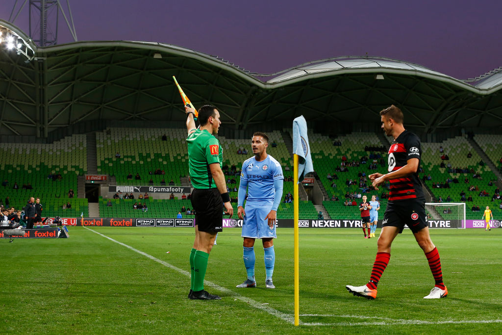 📚⚽ Le regole del calcio: dai falli al fuorigioco, passando per il VAR.

Speciale qui ➡ ow.ly/4a0Q30qtIGm 

#calcio #regolamento #var