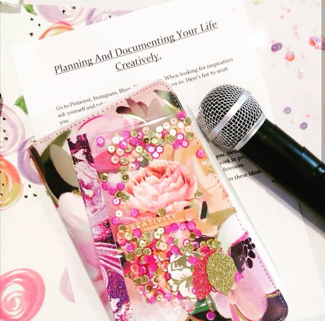 Geraldine_Jayne's tweet photo. I can't wait till I can get back out there to really inspire &amp; encourage people with creative planning &amp; journaling. #TuesdayThoughts #journaling #workshops #mentalhealth https://t.co/4wVVR63of3