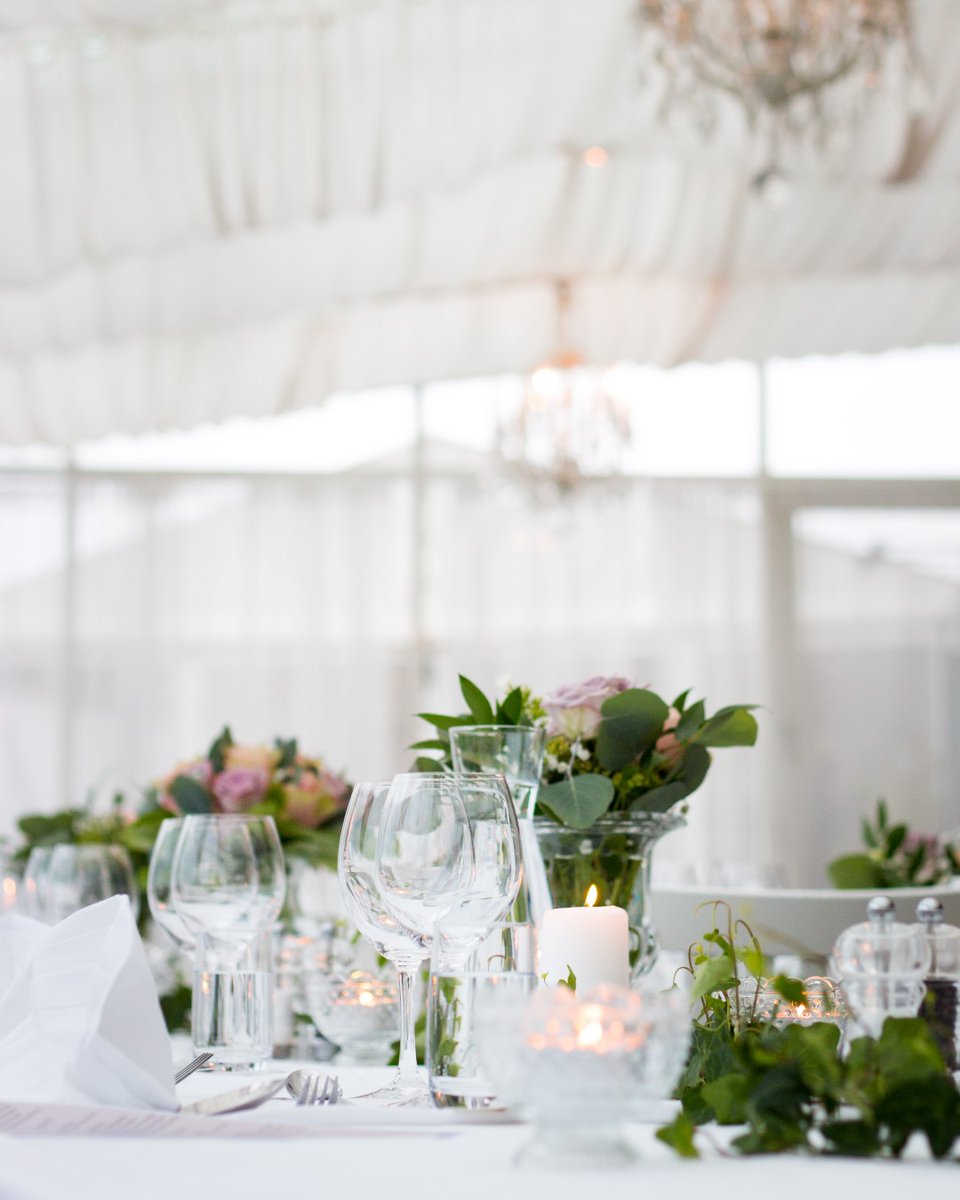 LittleWrenEvent's tweet photo. A white interior to go with a white dress 😍
Dreaming of a big white wedding? We just know you’ll find some perfect suppliers at our wedding shows ✨ https://t.co/rTiDMDGZA4