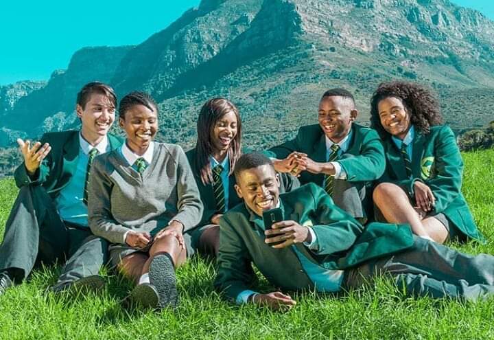 D_M_X_100's tweet photo. Watching a fellow actor on a big job is always exciting and motivating ๐๐พ. Keep on pushing Ntobeko ๐๐พ#Gomora #Ntokozo #SignalHigh https://t.co/KruE9WbxLF