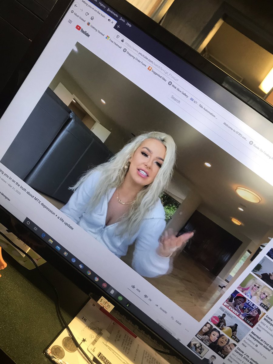 Raylene43182437's tweet photo. @tanamongeau bringing things to light....love you hunny self realization is a very big thing 😘 stay true to self babe....btw love your hair with the beach vibes 😍 https://t.co/XlvQtP4g4h