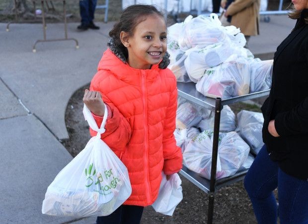 EdCommission's tweet photo. #Colorado students can get school lunches at certain locations during coronavirus shutdown | #EdClips #EdPolicy #COVID19 You can learn more here π https://t.co/Y3hCqXeRdI https://t.co/cHMBDaxeR6