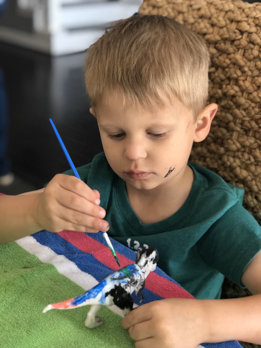 CourtneyHSES's tweet photo. Art is on the agenda for today!  #Welovehses #HSESstrong #homeachool https://t.co/RtUfecnXHY