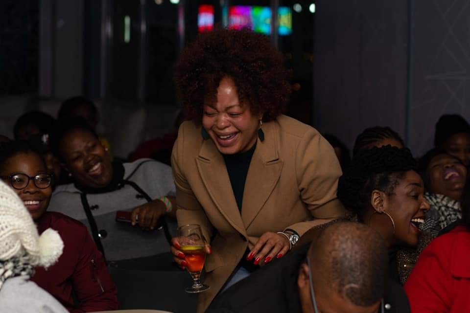 paballo_patsa's tweet photo. "what were you thinking with a man with dreadlocks?" I'm screaming. 😂😂💀💀 #Mnakwethu https://t.co/4IrJSmsH89