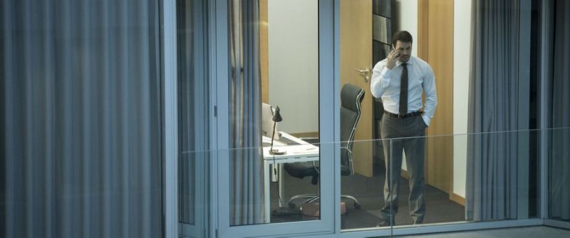 jecomprendstoi's tweet photo. The occupant(2020)หนังthrillerหลังจากที่Javierตกงานเขาก็ต้องพาครอบครัวออกจากคอนโดหรูซึ่งต่อมาTomásย้ายเข้ามาอยู่ต่อ Javierมีกุญแจเก็บไว้และแอบเข้าไปในคอนโดทุกวันหลังTomásออกไปทำงาน เพื่อศึกษาชีวิตของTomásและเริ่มเข้ามาในชีวิตเขาและแทนที่���ขาในที่สุด(8/10) #รีวิวหนัง #แนะนำหนัง https://t.co/WWK1G1VMYx