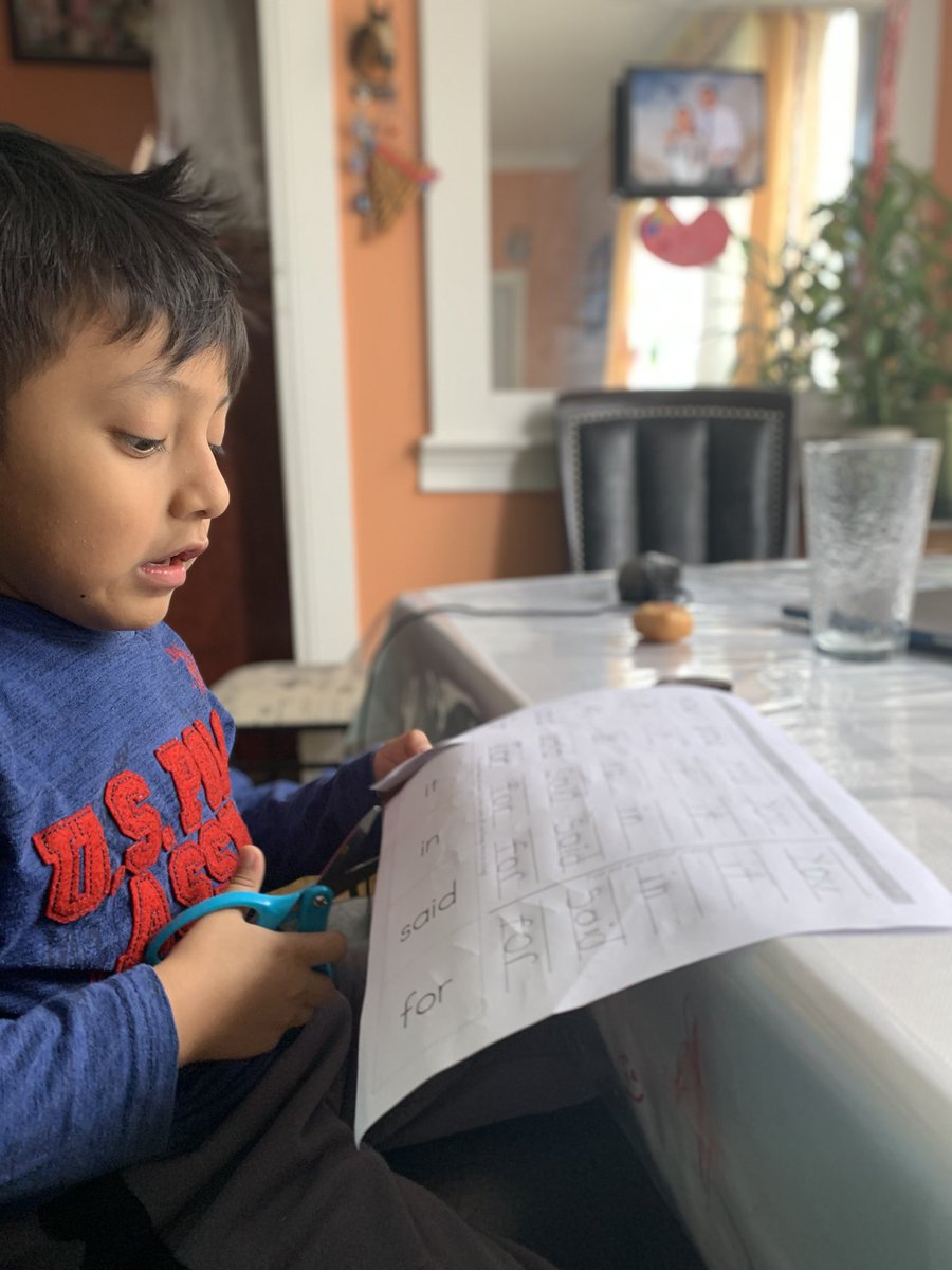 loverosas77's tweet photo. #homework ⁦@StGenSchool⁩ https://t.co/289mV4nZ9s