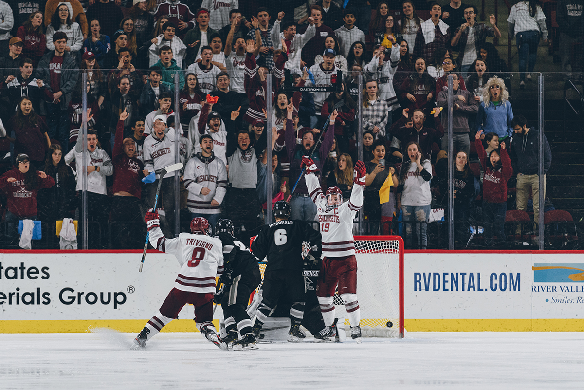 collegehockey tweet picture