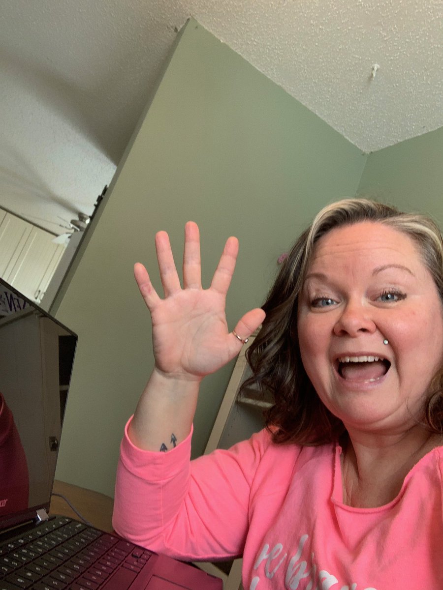 McNeillyfmpsd's tweet image. Our little 🦊 learning at home. Kudos to our amazing parents. #ABLearningAtHome #FMPSDLearningAtHome #FMPSDParentAppreciation #FMPSDStudentLearning @fmpsd @turnerjennifer @RoxanneFudge @dianerizzuto #learningisfun #elementaryschool #davemcneillyrocks