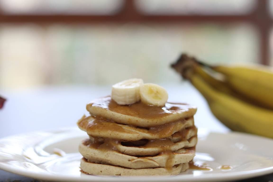 simpleblending's tweet photo. ¿Quieres aprender a preparar unas deliciosas tortitas de avena y plátano? Sí, esas que están tan de moda. #recetasfaciles #recetassanas #comidareal    #realfood #comidasanayrica  #dietasaludable #cambiodehabitos #healthy #saludable #simpleblending  https://t.co/jae9MuAmgv https://t.co/YFFNJs81Qt